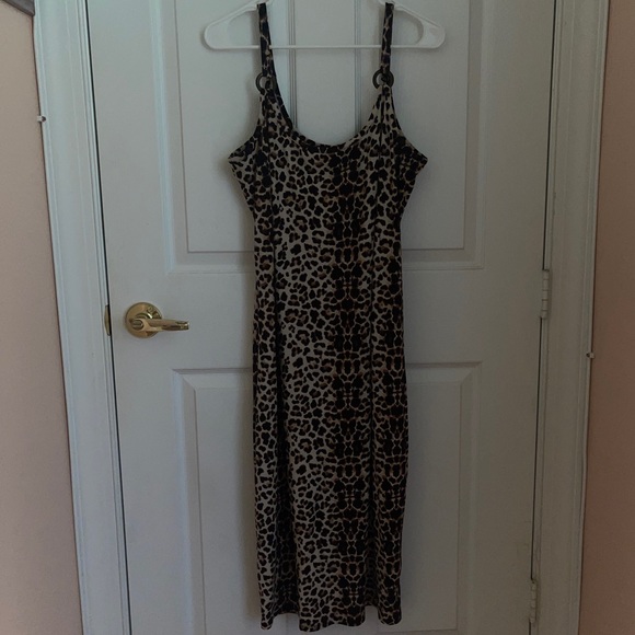 Derek Heart Cheetah Midi Dress - Picture 1 of 3